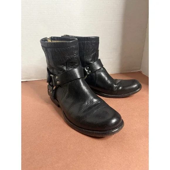 FRYE PHILLIP BLACK Leather Harness Back Zip Short Boots 6.5 Biker Boho Chic moto - Picture 2 of 16
